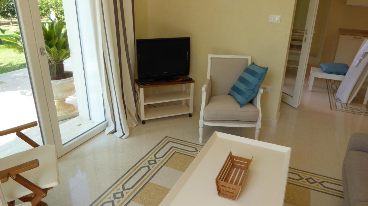 Villa Sirgole Rosa With Pool, Galatina Cutrofiano Exterior foto