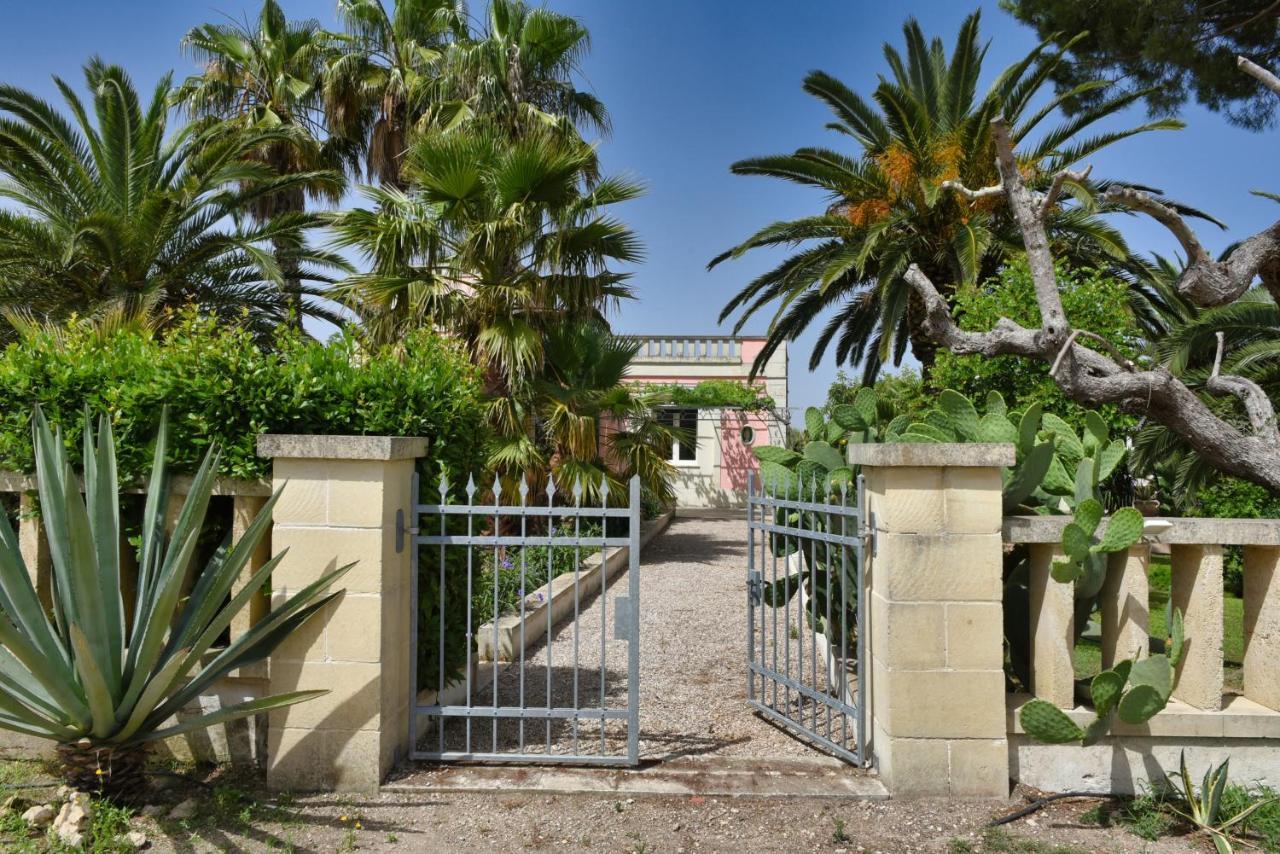 Villa Sirgole Rosa With Pool, Galatina Cutrofiano Exterior foto